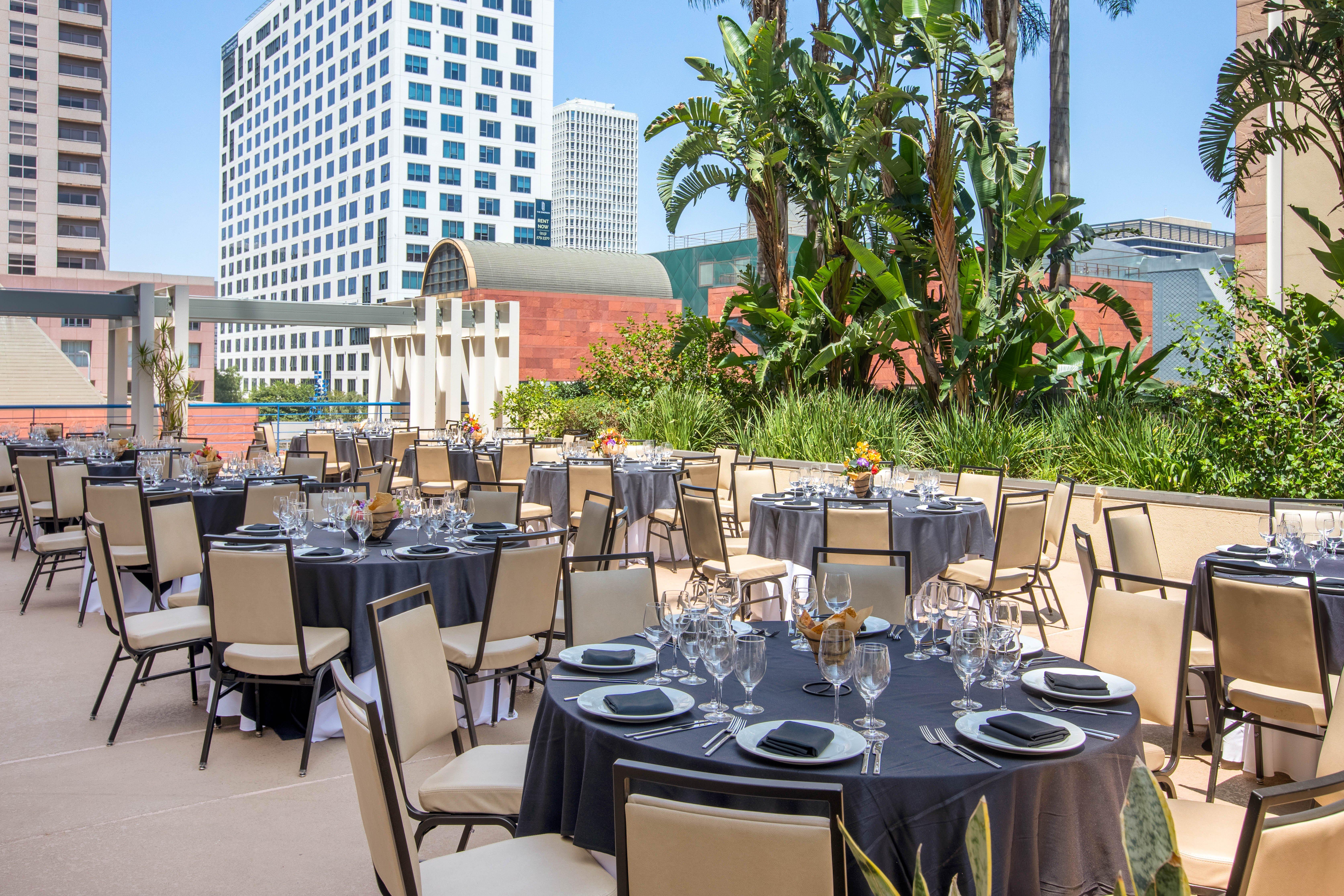 Omni Los Angeles Hotel California Plaza Esterno foto