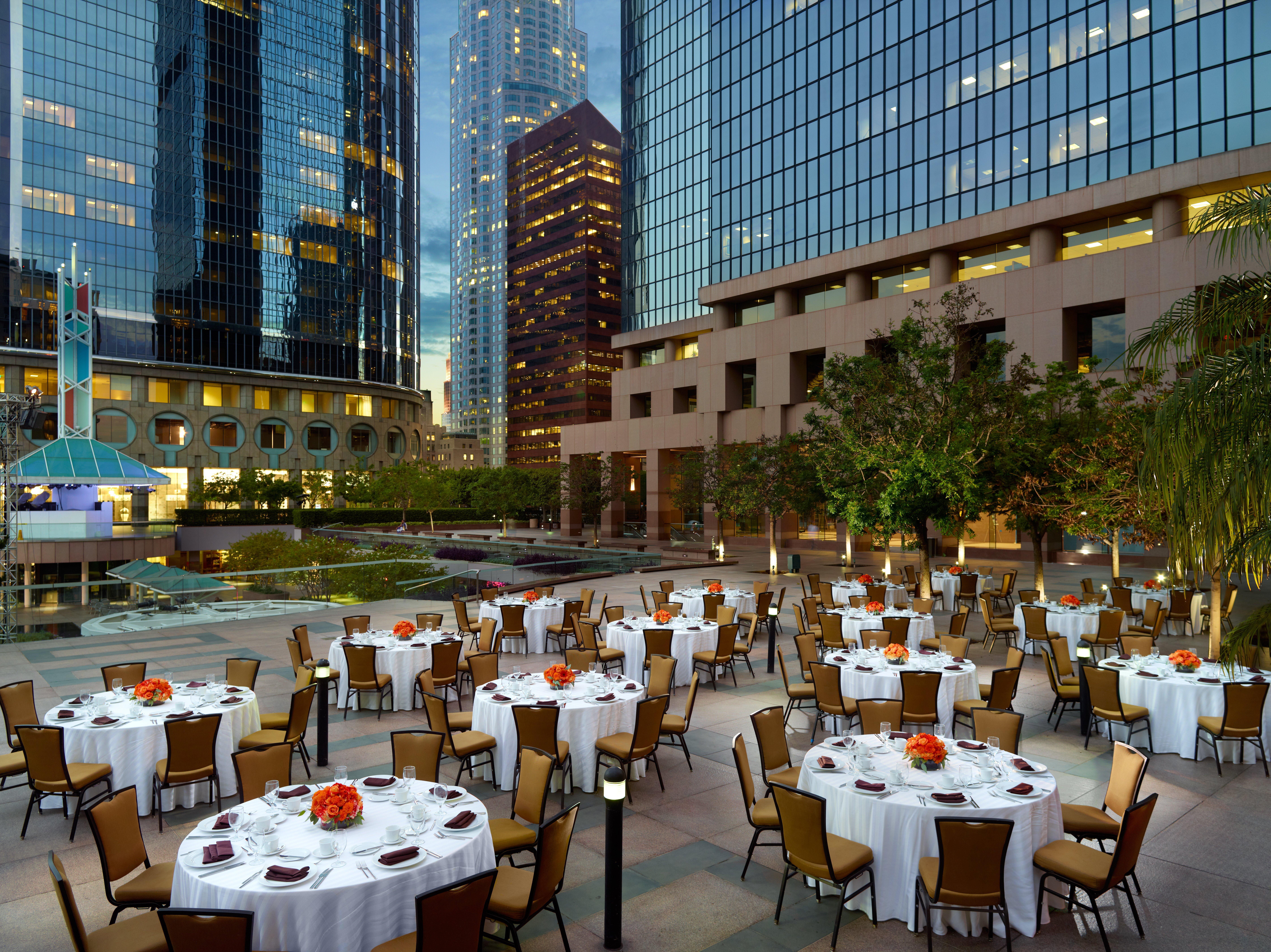 Omni Los Angeles Hotel California Plaza Esterno foto